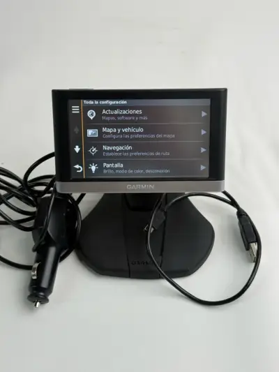 GPS Garmin nüvi 5" con Bluetooth, soporte,cargador - miniatura 5