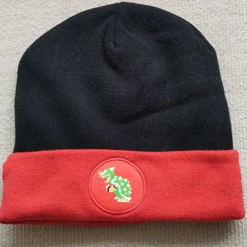 Gorro Nintendo Bowser Negro y Rojo - 1