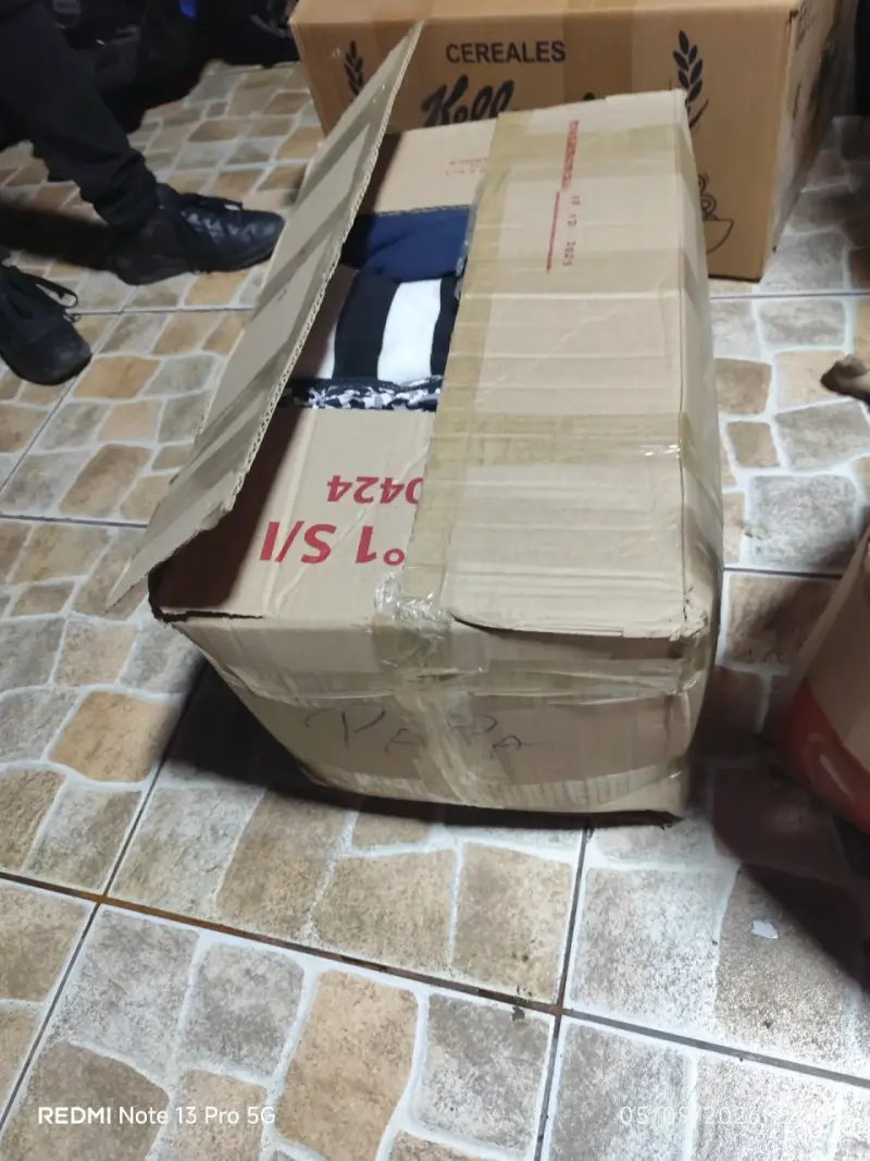 Lote de ropa de todo un poco - 3