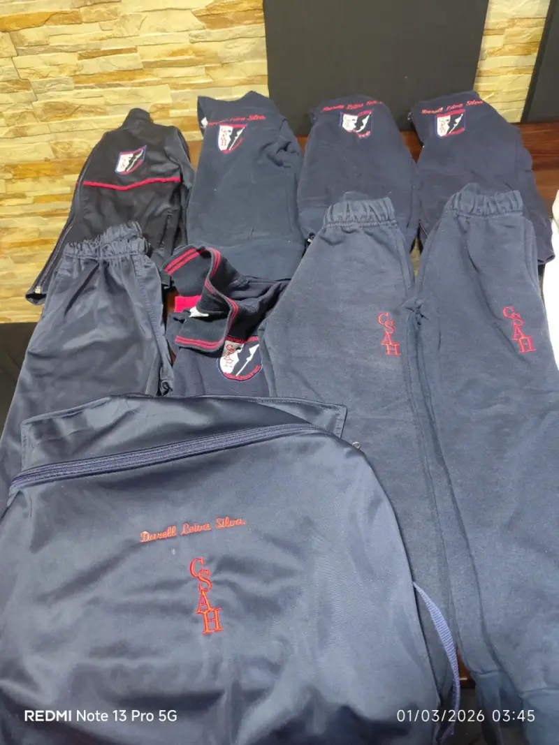 Conjunto deportivo escolar azul con logo CSAH - 1