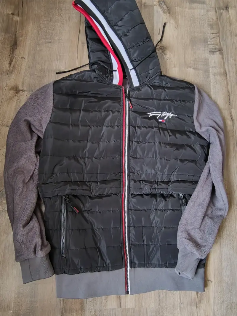 Chaleco acolchado Tommy Hilfiger negro con capucha - 4