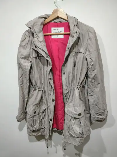 Parka Beige con Capucha para Mujer - miniatura 2