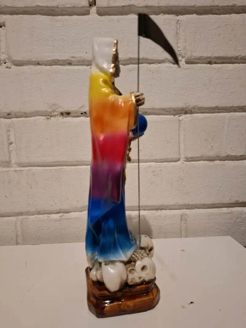 Figura de Santa Muerte 7 colores 30 cm con guadaña - 5