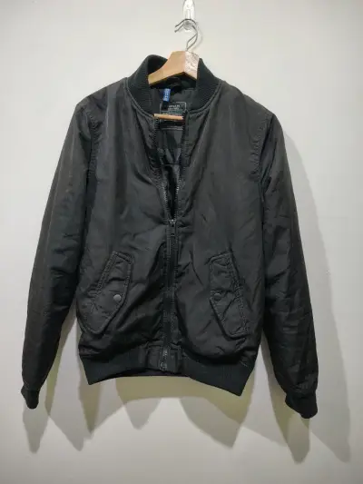 Chaqueta bomber negra para mujer - miniatura 3