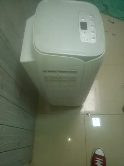 Aire acondicionado portátil Gree con control remoto - miniatura 5