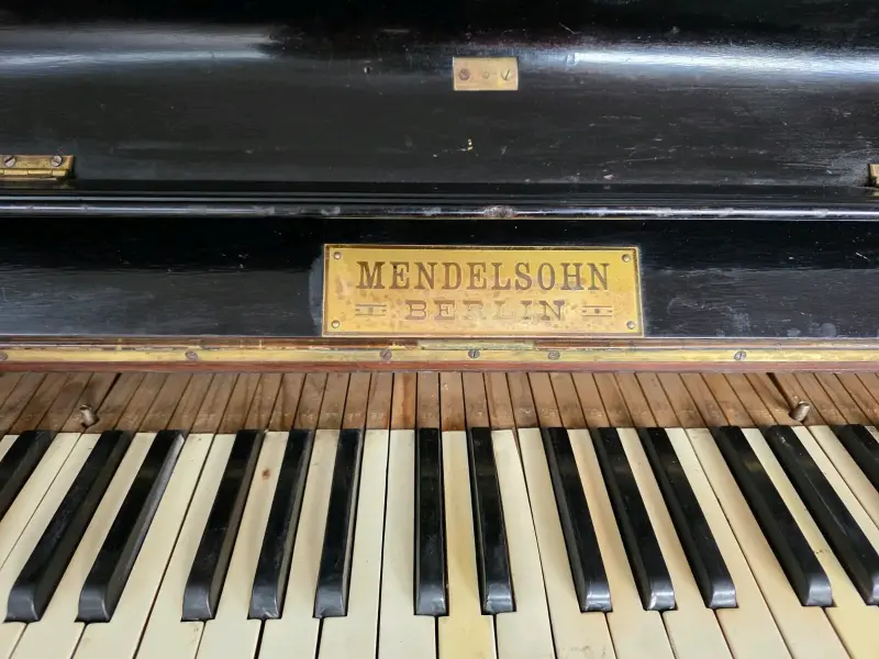 Piano vertical antiguo Mendelsohn Berlín - 4