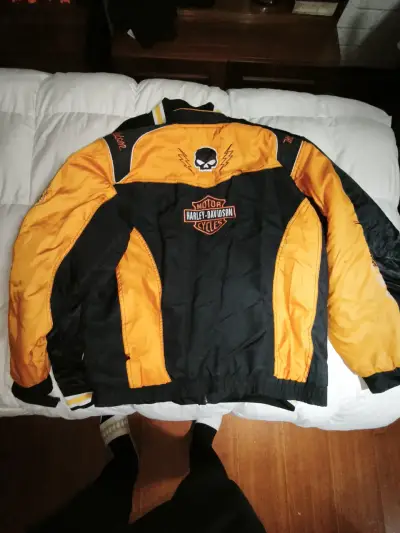 Chaqueta Harley-Davidson negra y amarilla - miniatura 2