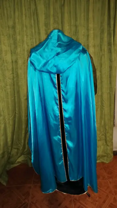 Vestido medieval azul con capa y capucha - miniatura 4