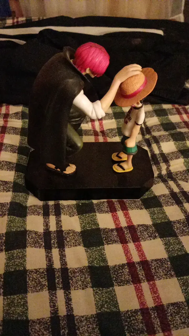 Figura de colección Luffy y Shanks One Piece - 2