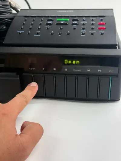 Reproductor de CD Meridian 500 con control remoto - miniatura 3