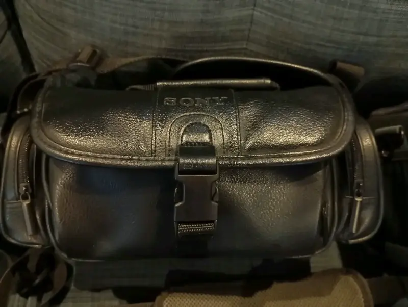 Bolsos para cámaras Sony y Lowepro - 4