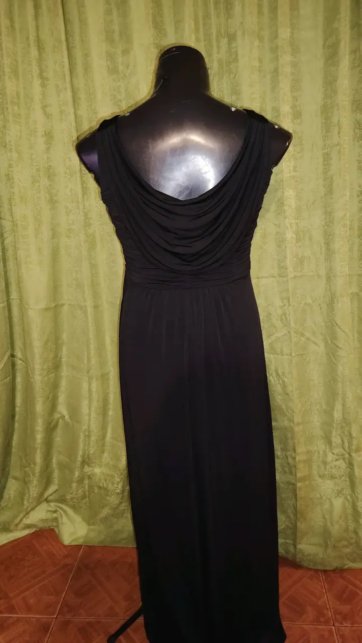 Vestido largo negro elegante para mujer - 5