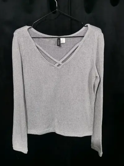 Sweater gris platinado H&M - miniatura 1