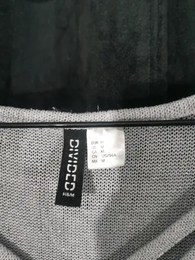 Sweater gris platinado H&M - miniatura 5