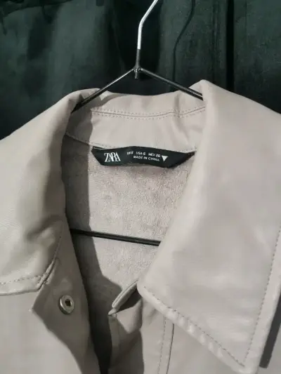 Chaqueta de cuero sintético palo rosa Zara - miniatura 2