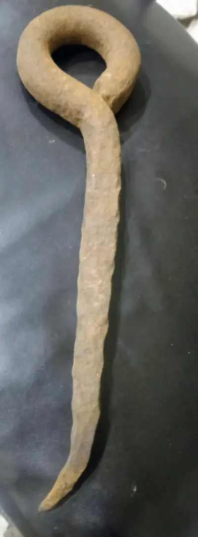 Clavo / Gancho de hierro forjado  artesanal - miniatura 2