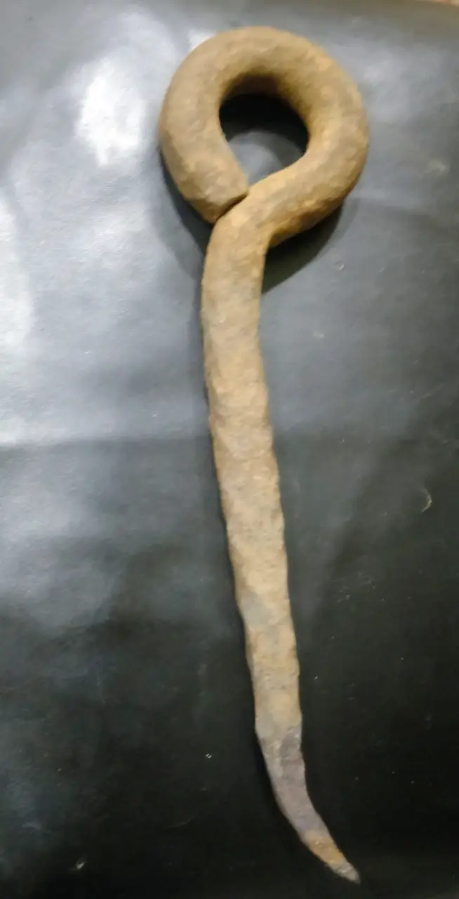 Clavo / Gancho de hierro forjado  artesanal - 4