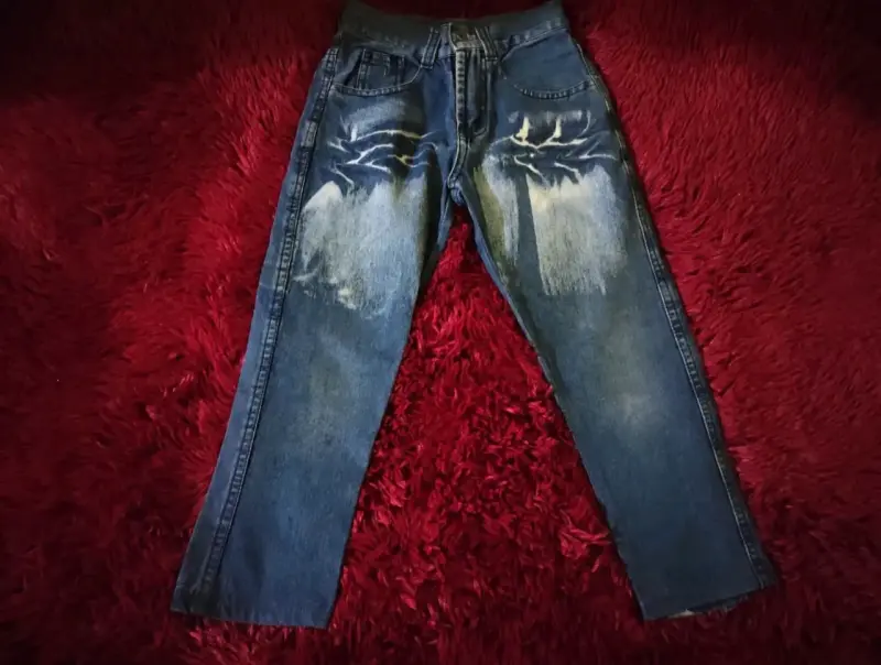 Jeans de mezclilla con diseño desgastado para niño - 2