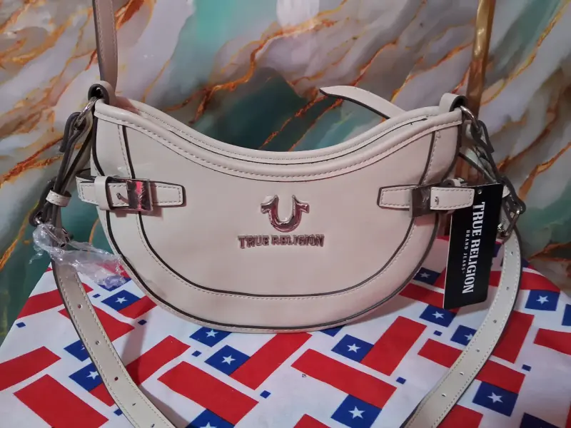 Cartera de cuero beige True Religion - 3