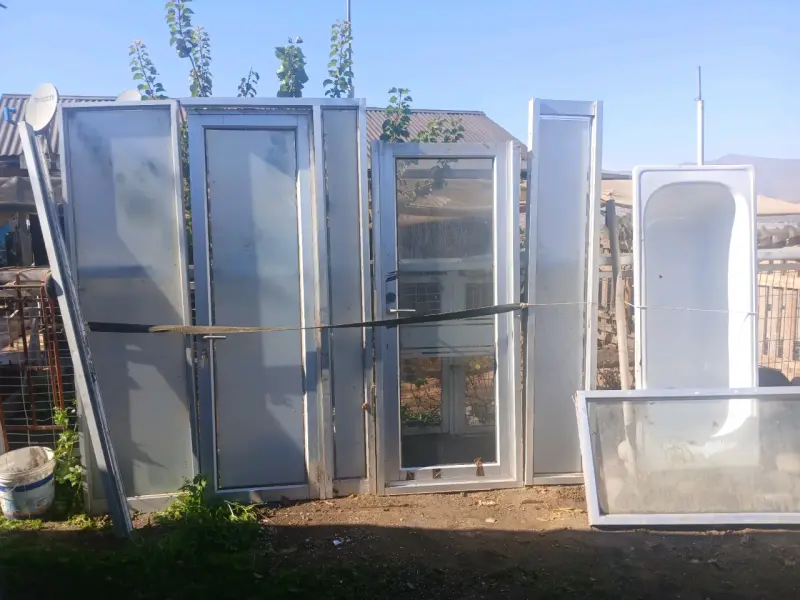 Puertas y ventanas de aluminio usadas