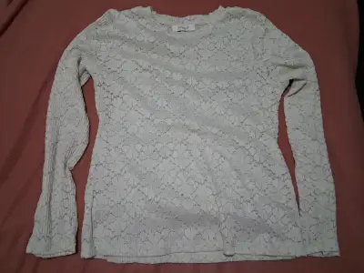 Polera de encaje blanca manga larga - miniatura 1