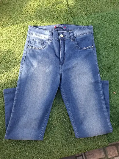 Jeans de mezclilla azul para mujer Mohicano - miniatura 1