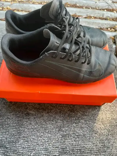 Zapatillas de futbol nike - miniatura 1