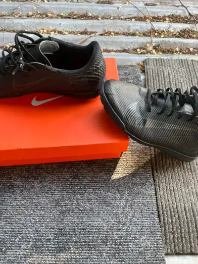 Zapatillas de futbol nike - miniatura 3