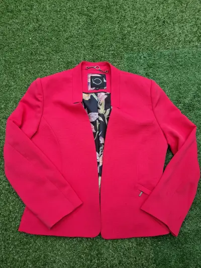 Blazer rojo para mujer con forro floral - miniatura 1