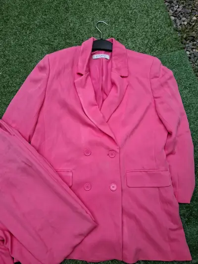 Traje de Mujer Fucsia Basement - miniatura 1