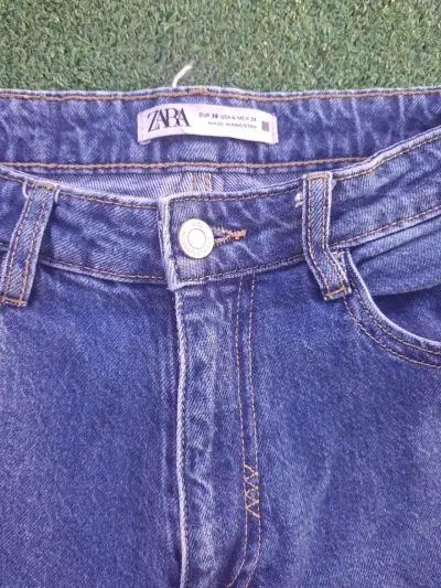 Jeans azul clásico para mujer Zara - miniatura 2