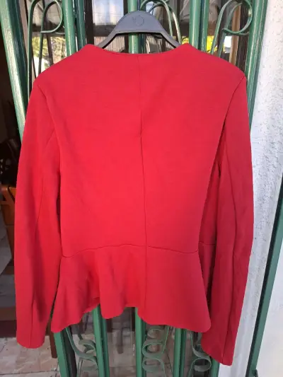 Chaqueta roja con cierre Mossimo talla XL - miniatura 2
