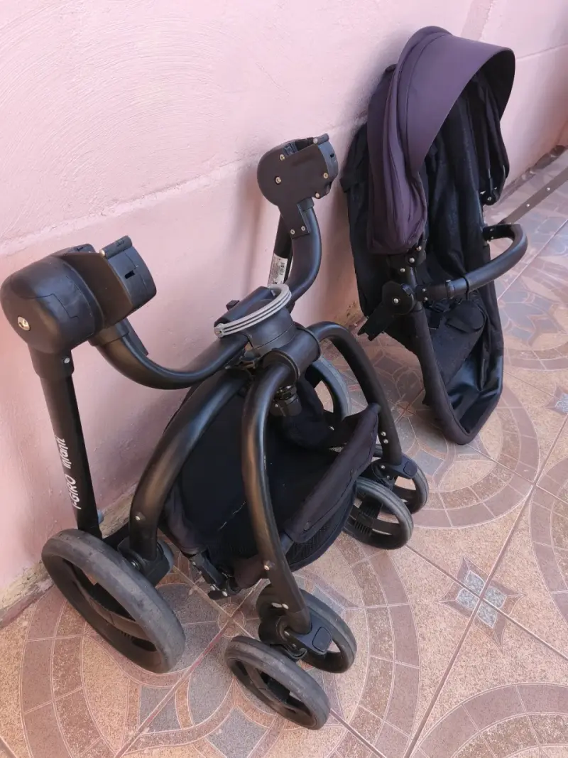 Coche de bebé Infanti gris con silla de auto - 2