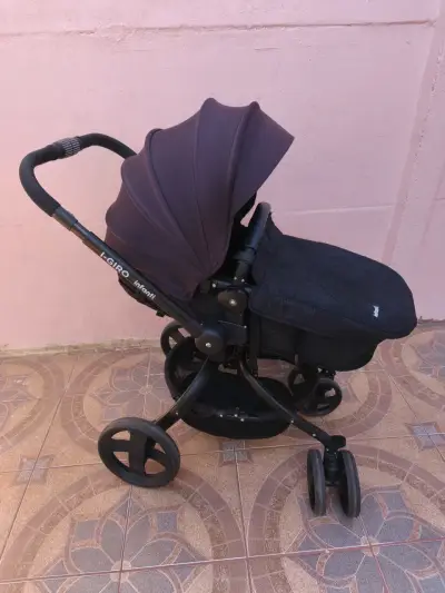 Coche de bebé Infanti gris con silla de auto - miniatura 4
