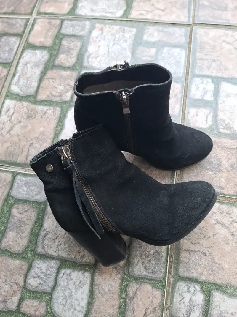 Botines de gamuza negros con tacón alto - 6