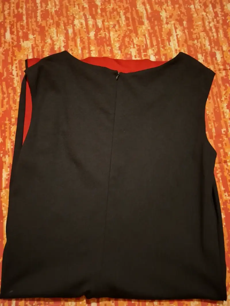 Vestido sin mangas Apology rojo y negro - 4