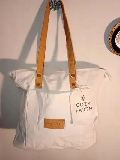 Bolso de tela blanco Cozy Earth con asas marrones - miniatura 1