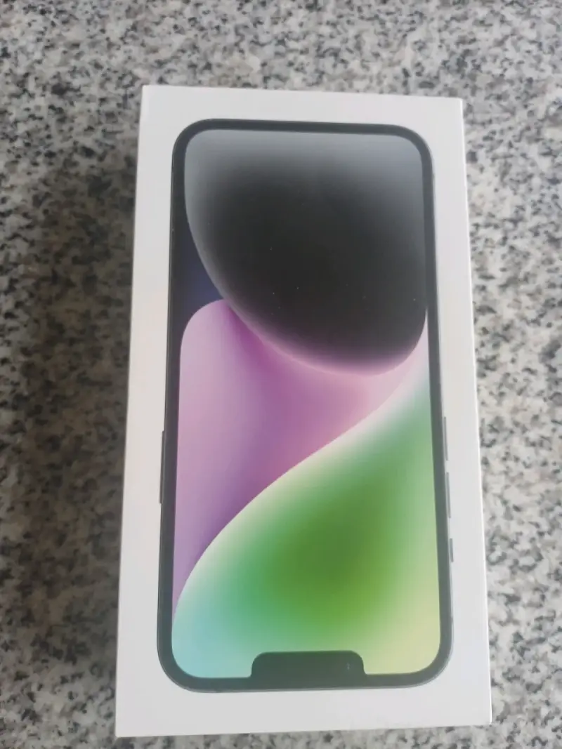 iPhone 13 en caja original color blanco
