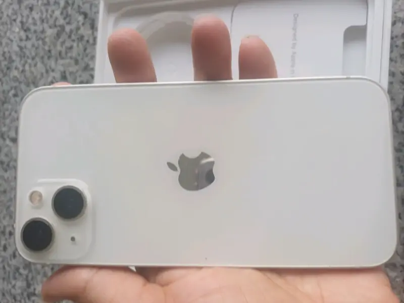 iPhone 13 en caja original color blanco - 3