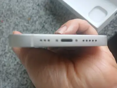 iPhone 13 en caja original color blanco - miniatura 5