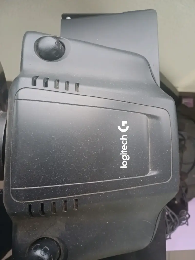 Volante de carreras Logitech G para PlayStation - 2