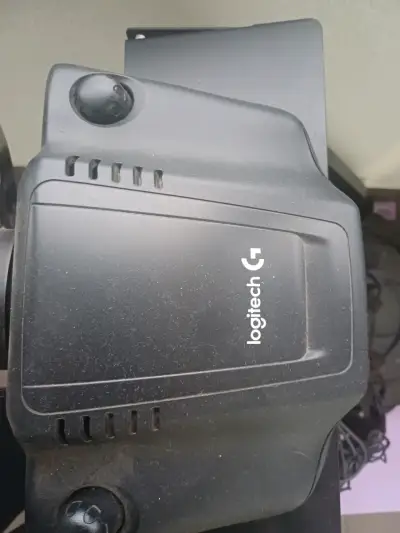Volante de carreras Logitech G para PlayStation - miniatura 2
