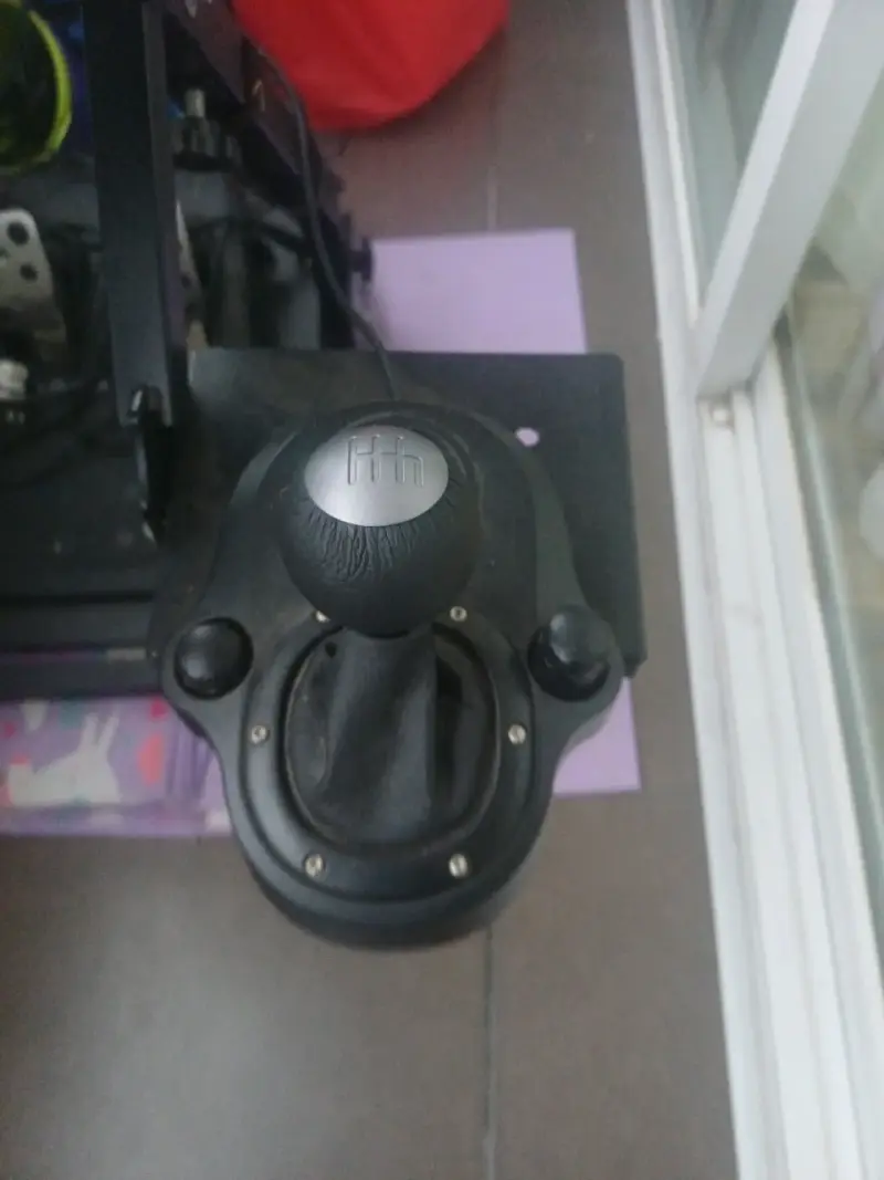 Volante de carreras Logitech G para PlayStation - 5