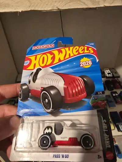 Colección de 15 autos Hot Wheels nuevos - miniatura 3