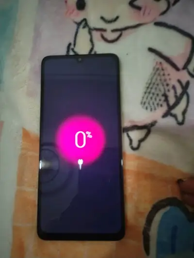 Smartphone Motorola verde con cámara dual - miniatura 1