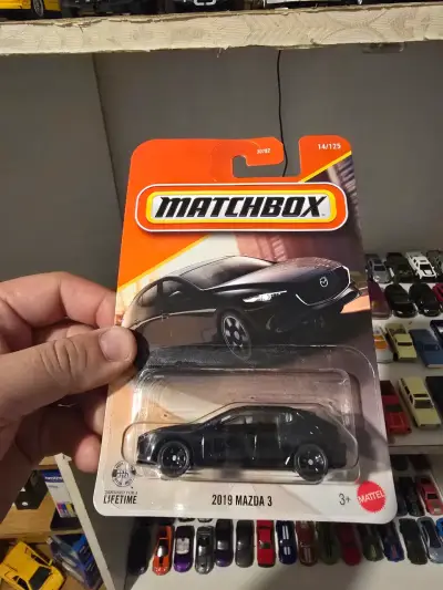 Auto de colección Matchbox - miniatura 2