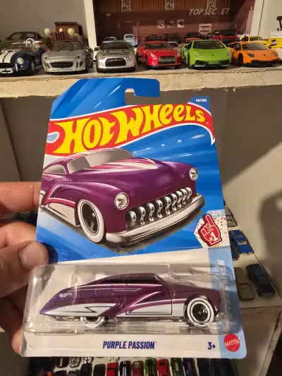 Colección de 15 autos Hot Wheels nuevos - miniatura 6