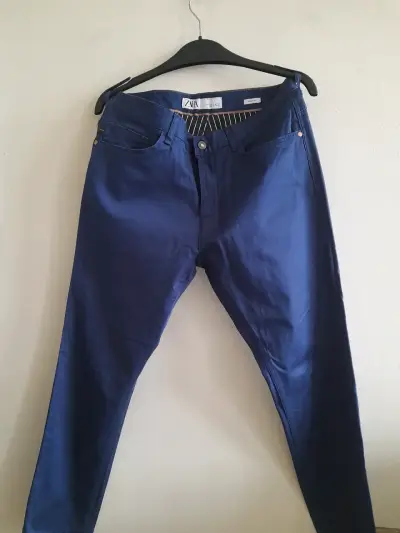 Pantalones azul marino Zara talla 42 - miniatura 3