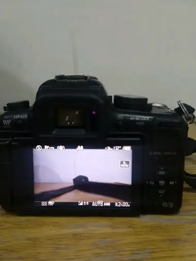 Cámara Panasonic Lumix GH2 con lente y accesorios - miniatura 6