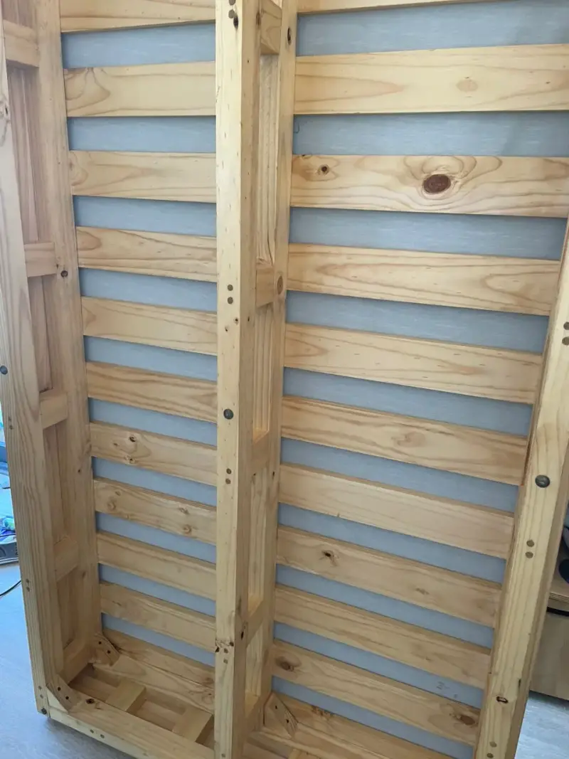 Cama de madera 1.5 plazas con colchón - 4